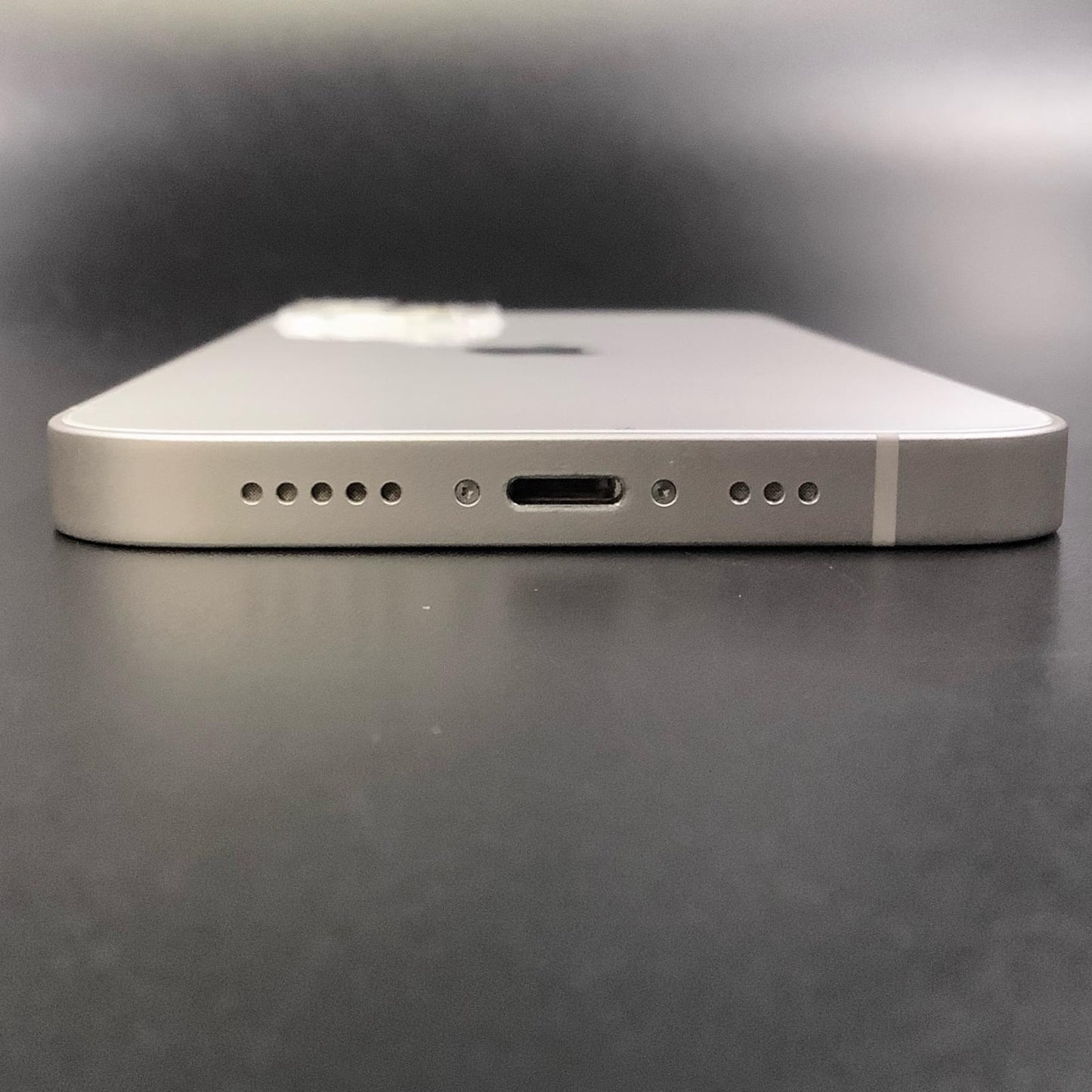 【全額返金保証】【最速発送】Apple iPhone iPhone 13 256GB スターライト au 白ロム 動作確認済 69%
