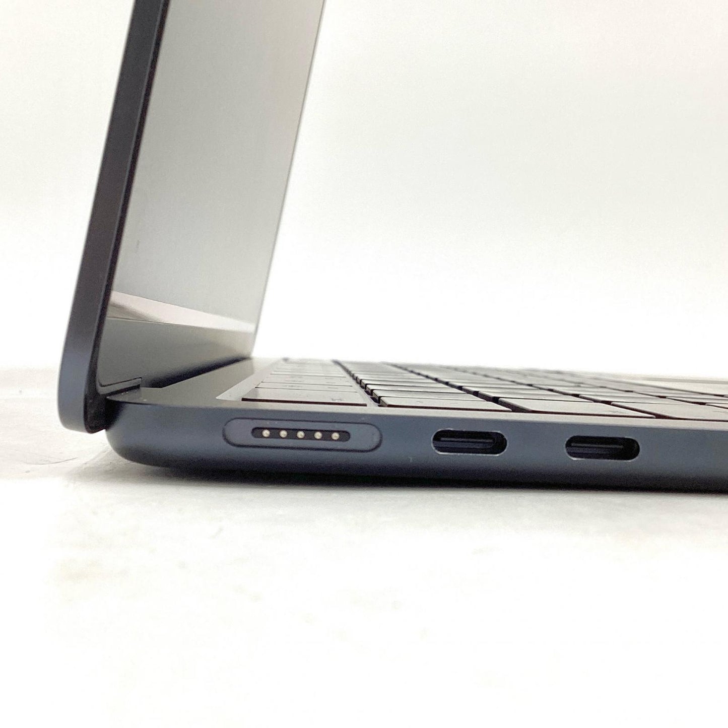 【全額返金保証】【最速発送】Apple MacBook Air 13.6インチ 2022 Apple M2 16GB SSD 512GB ミッドナイト 95% 美品 動作確認済