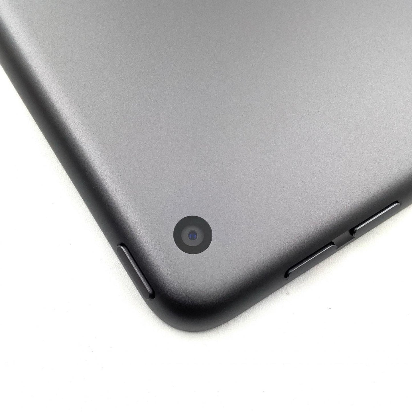 【全額返金保証】【最速発送】Apple iPad iPad 10.2インチ 第9世代 64GB スペースグレイ Wi-Fi 美品 動作確認済