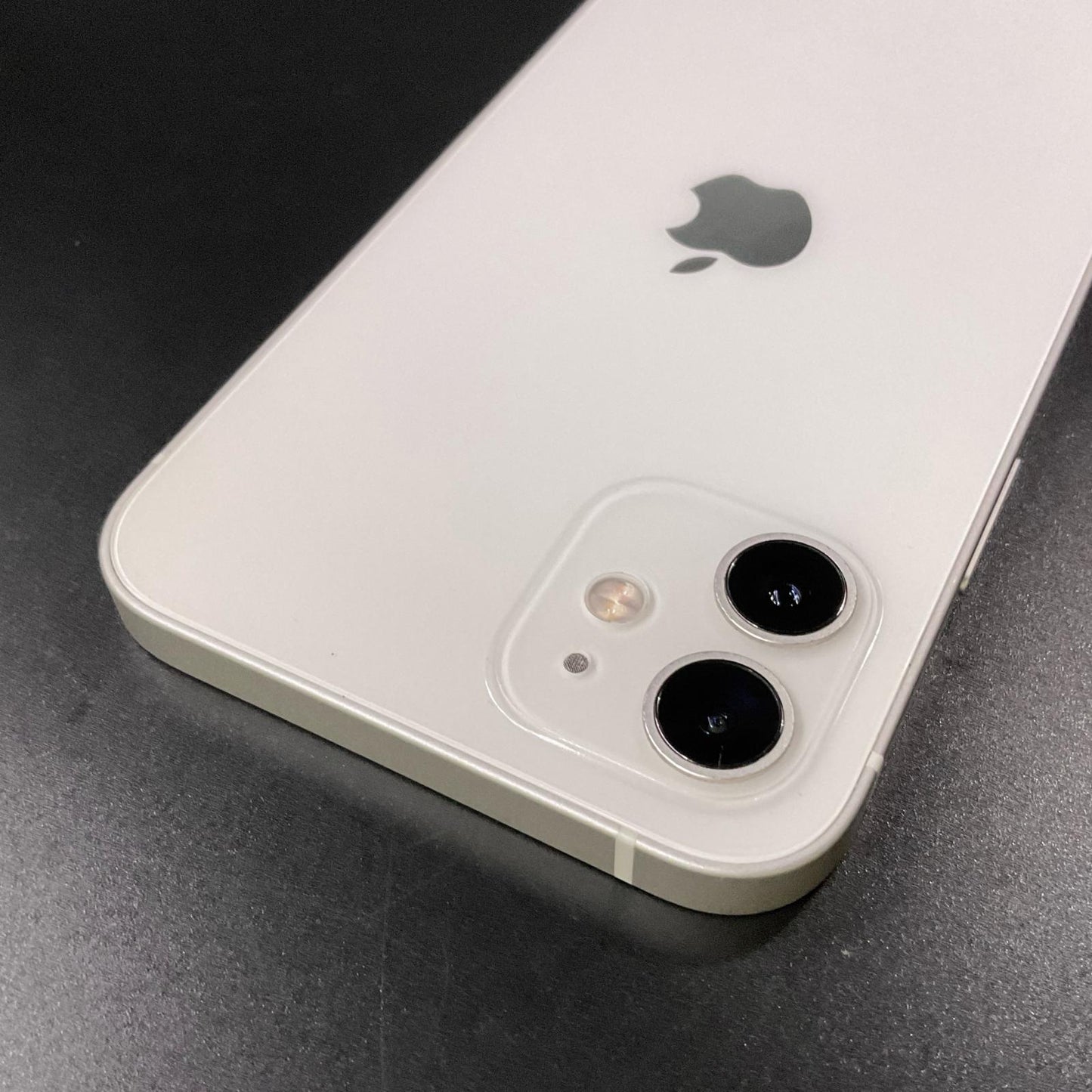 【全額返金保証】【最速発送】Apple iPhone iPhone 12 64GB ホワイト Softbank 白ロム 動作確認済 85%
