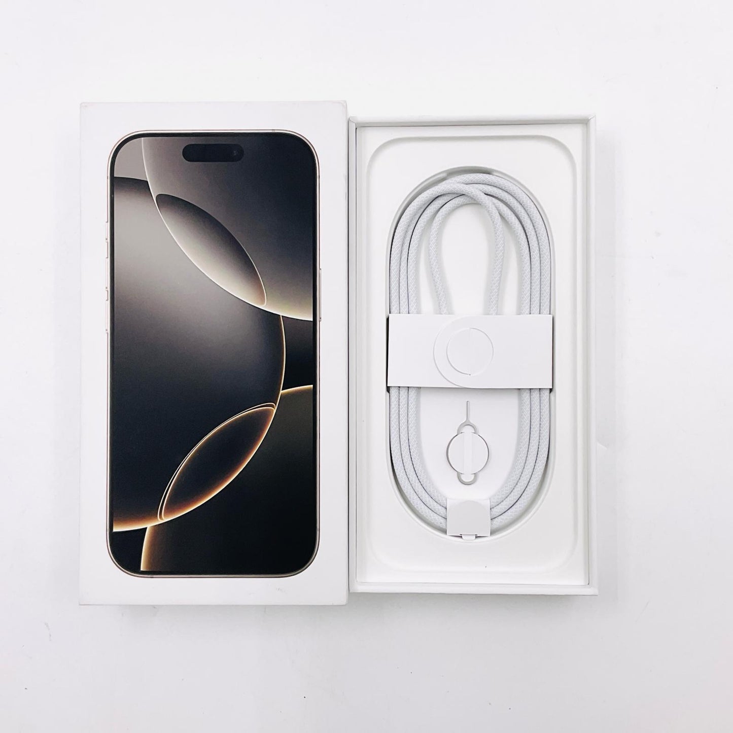 【全額返金保証】【最速発送】Apple iPhone iPhone 16 Pro 256GB ナチュラルチタニウム docomo SIMフリー 超美品 動作確認済 100%