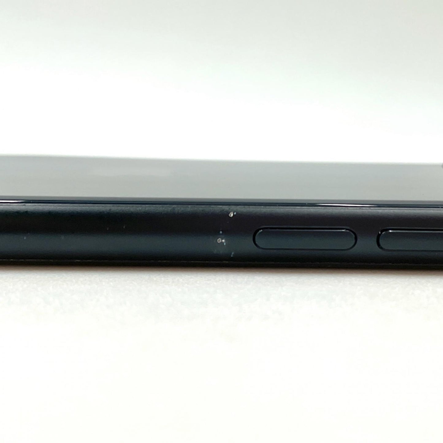 【全額返金保証】【最速発送】Apple iPhone iPhone SE（第3世代） 128GB ミッドナイト au SIMフリー 白ロム 動作確認済 82%
