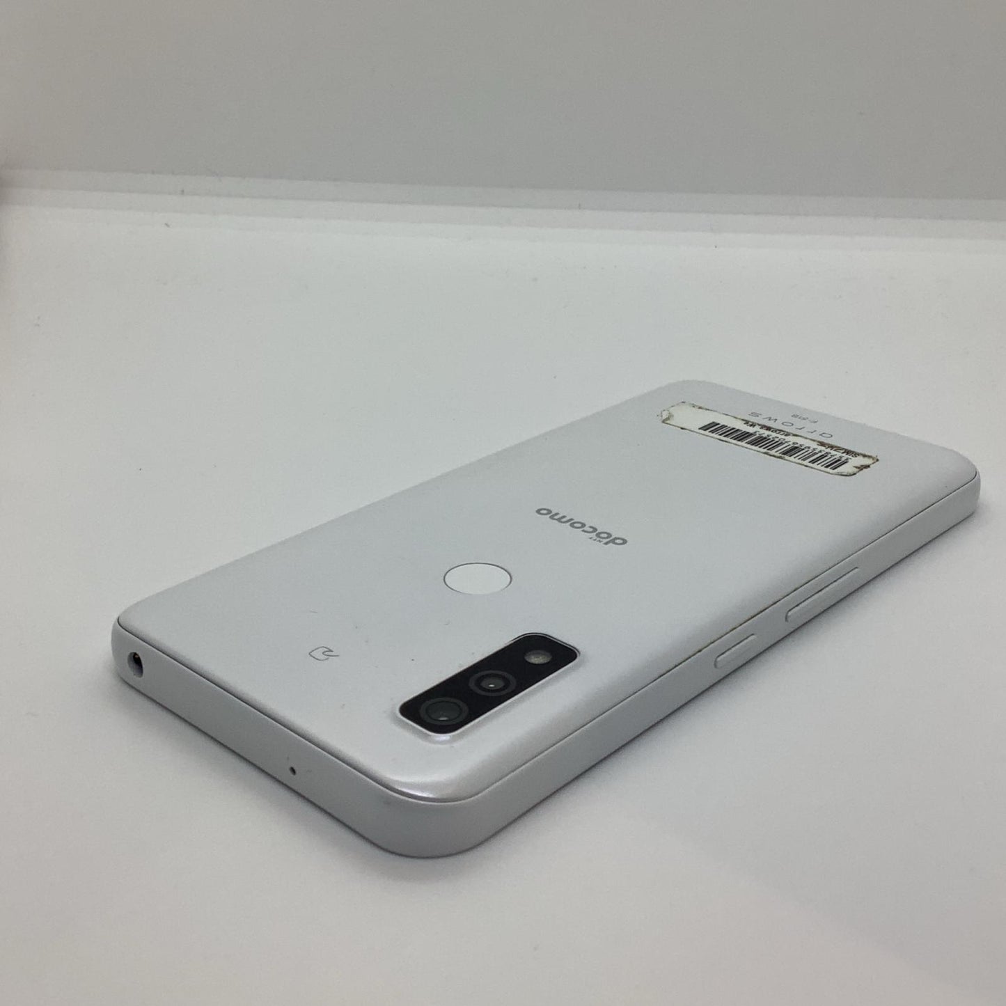 【全額返金保証】【最速発送】富士通 arrows WE 64GB White docomo F-51B 白ロム 美品 動作確認済