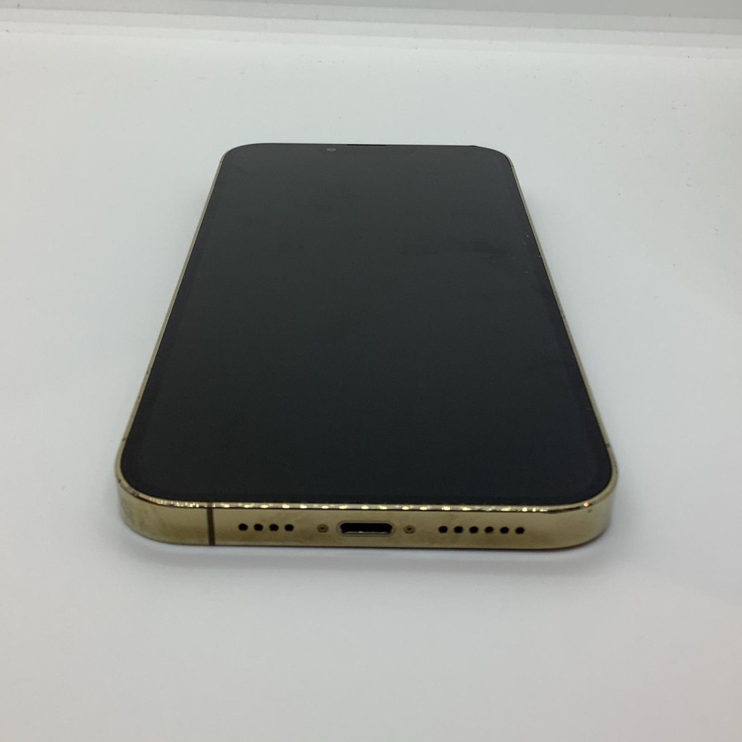 【全額返金保証】【最速発送】Apple iPhone iPhone 13 Pro Max 128GB ゴールド au 白ロム 動作確認済 84%
