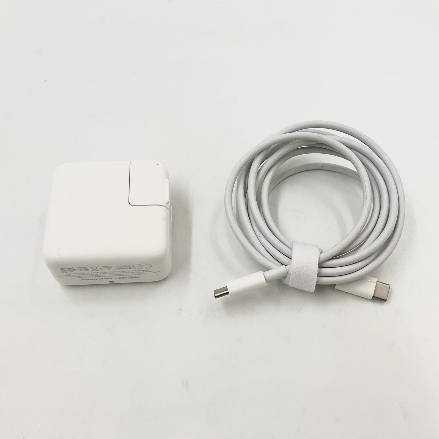 【全額返金保証】【最速発送】Apple MacBook Air 13.3インチ 2020 Apple M1 8GB SSD 256GB ゴールド 92% 動作確認済