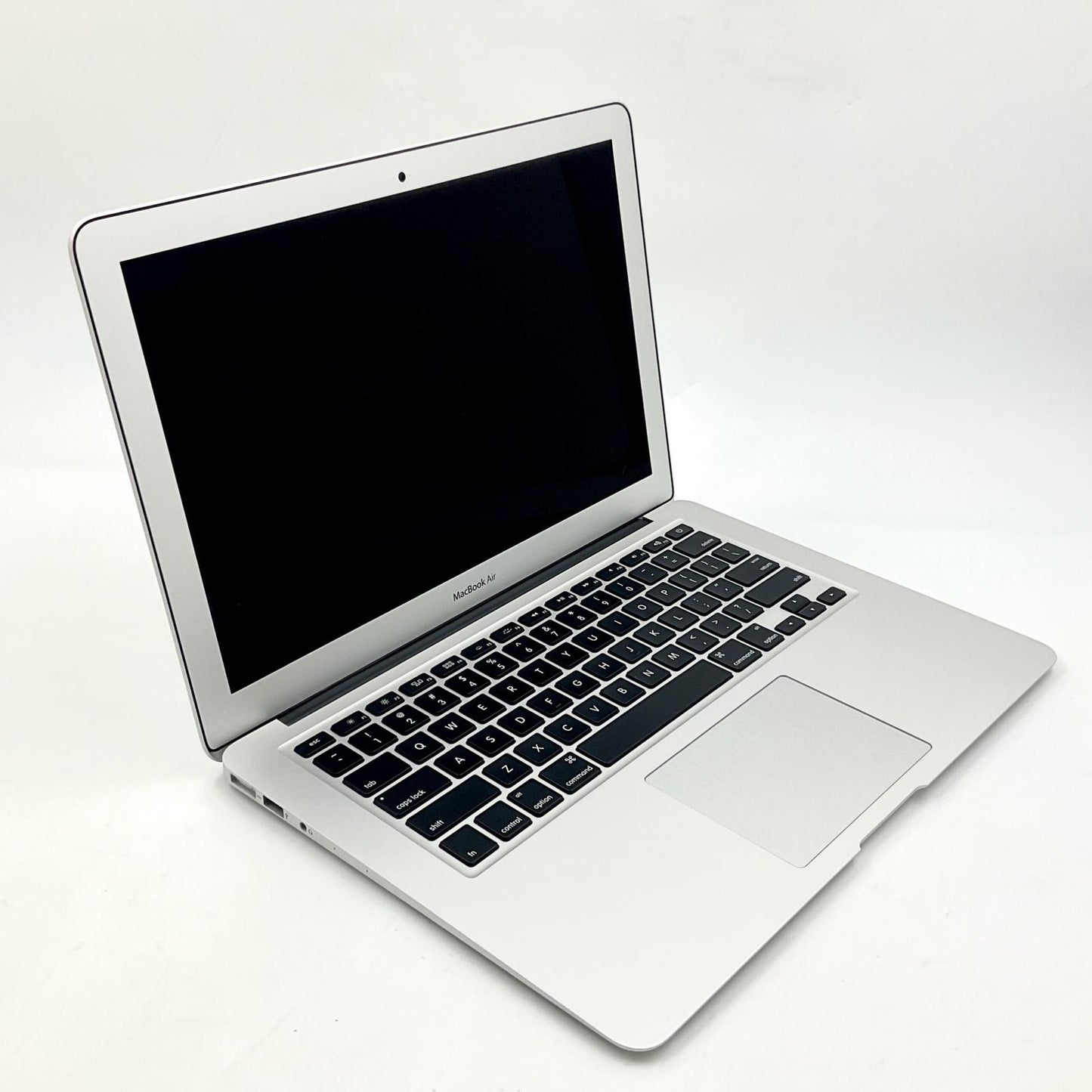 【最速発送】Apple MacBook Air 13.3インチ 2015 1.6GHz Intel Core i5 4GB SSD 256GB シルバー 76.9%【難有】
