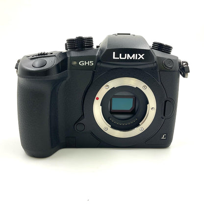 【全額返金保証】【最速発送】Panasonic デジタル一眼 LUMIX DC-GH5 ボディ ブラック 美品 動作確認済