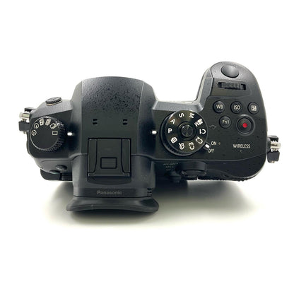 【全額返金保証】【最速発送】Panasonic デジタル一眼 LUMIX DC-GH5 ボディ ブラック 美品 動作確認済