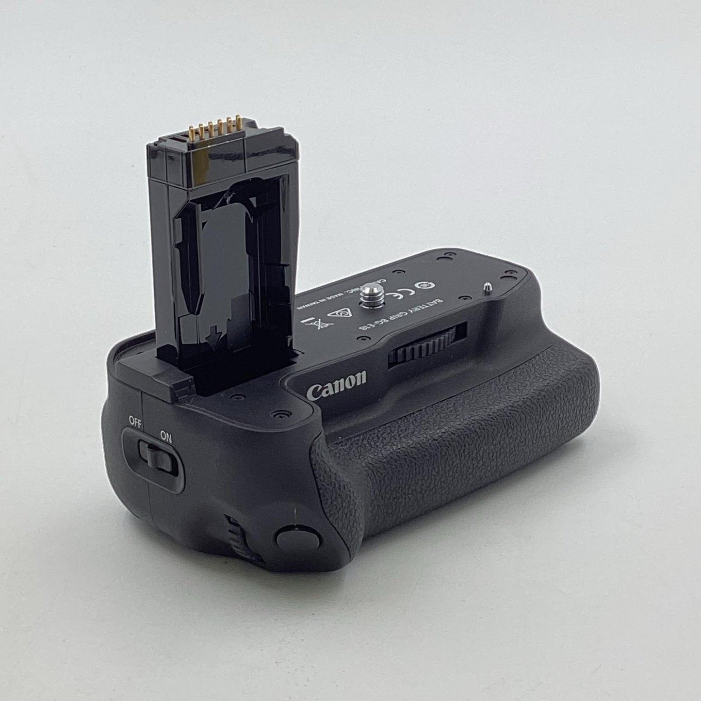 【全額返金保証】【最速発送】Canon BG-E18 美品 動作確認済