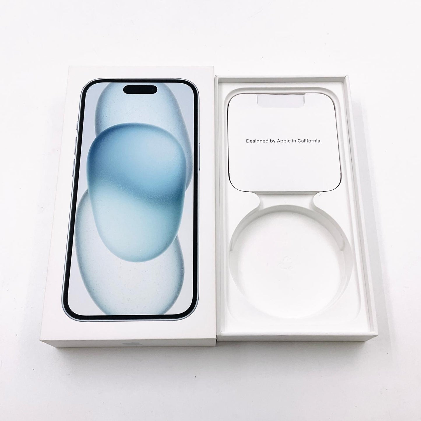 【全額返金保証】【最速発送】Apple iPhone iPhone 15 128GB ブルー docomo SIMフリー 白ロム 美品 動作確認済 98%