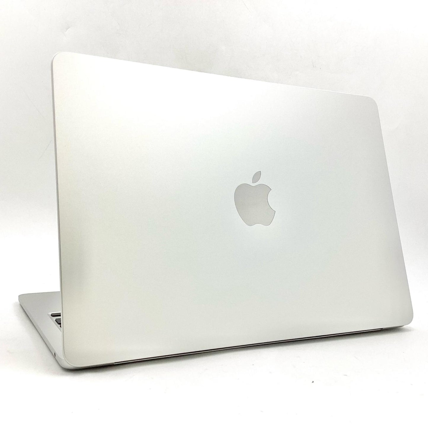 【全額返金保証】【最速発送】Apple MacBook Air 13インチ 2025 Apple M4 16GB SSD 256GB シルバー 100% 美品 動作確認済