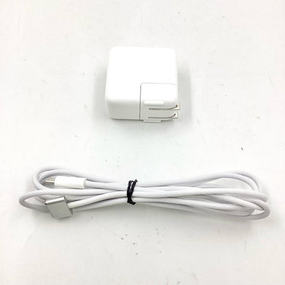 【全額返金保証】【最速発送】Apple MacBook Air 13インチ 2025 Apple M4 16GB SSD 256GB シルバー 100% 美品 動作確認済