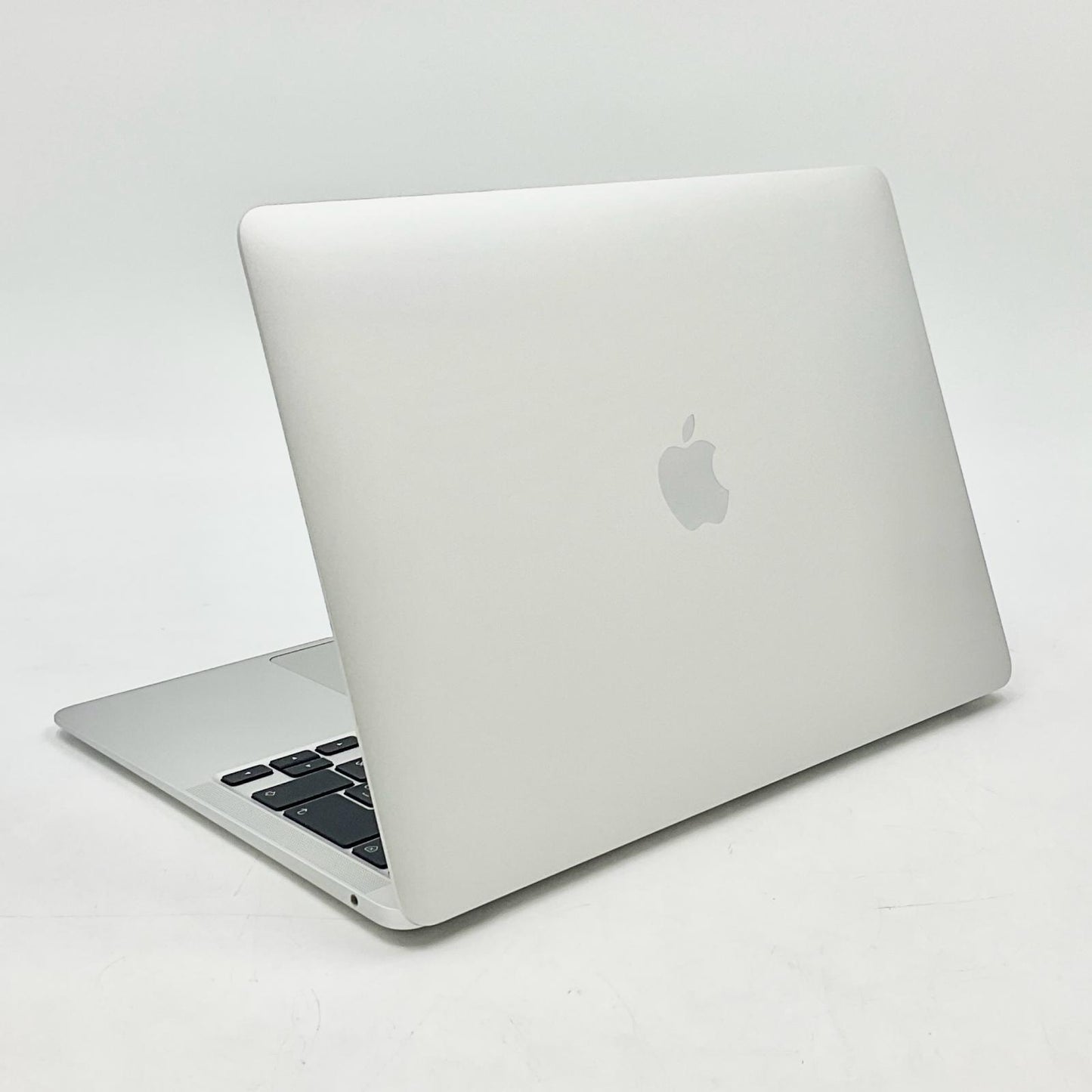 【全額返金保証】【最速発送】Apple MacBook Air 13.3インチ 2020 1.1GHz デュアルコア Intel Core i3 8GB SSD 256GB シルバー 超美品 動作確認済