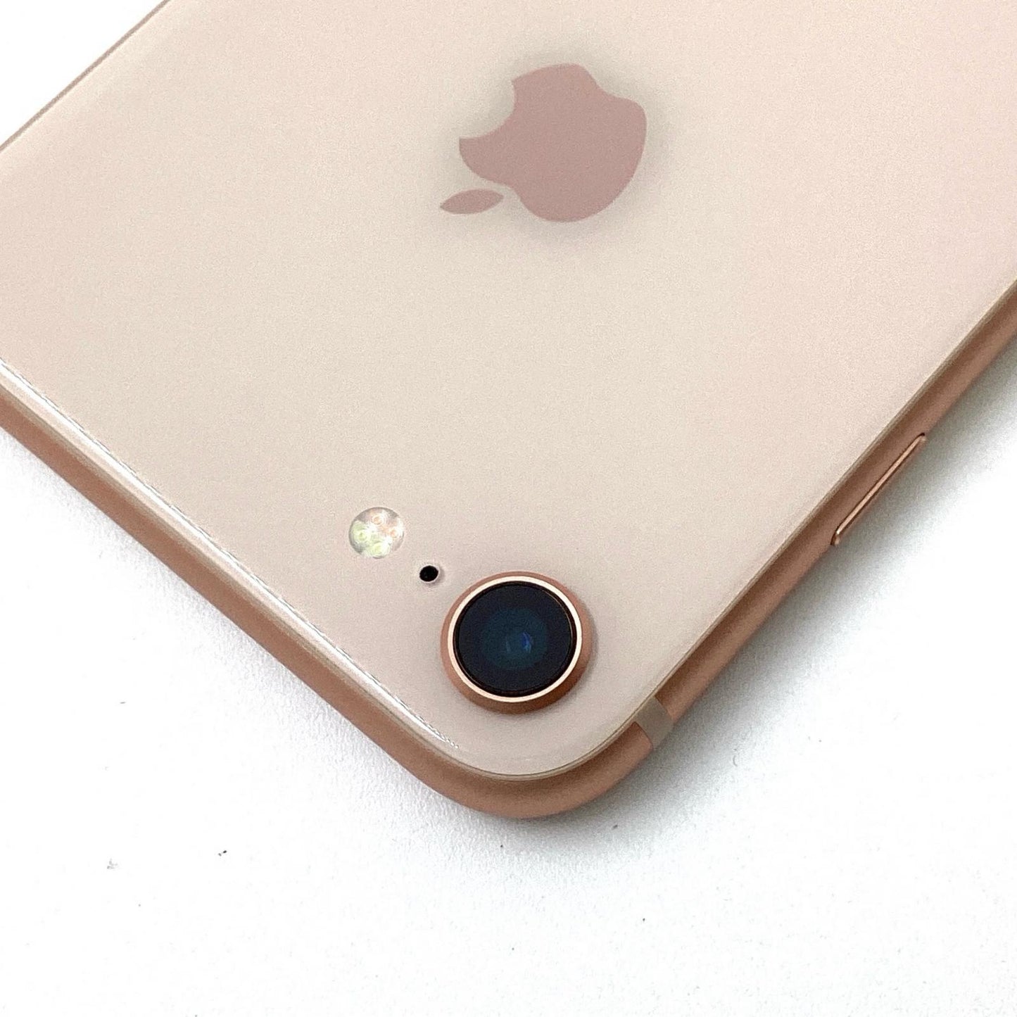 【全額返金保証】【最速発送】Apple iPhone iPhone 8 64GB ゴールド au 白ロム 美品 動作確認済 86%
