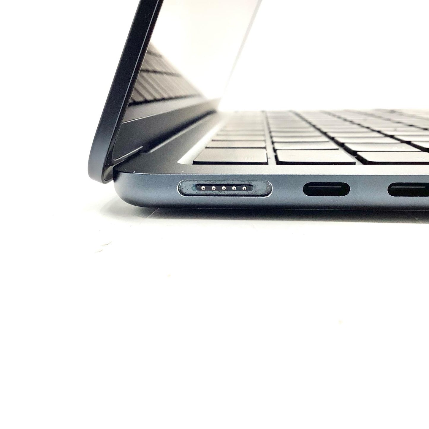 【全額返金保証】【最速発送】Apple MacBook Air 13.6インチ 2022 Apple M2 16GB SSD 256GB ミッドナイト 95% 美品 動作確認済