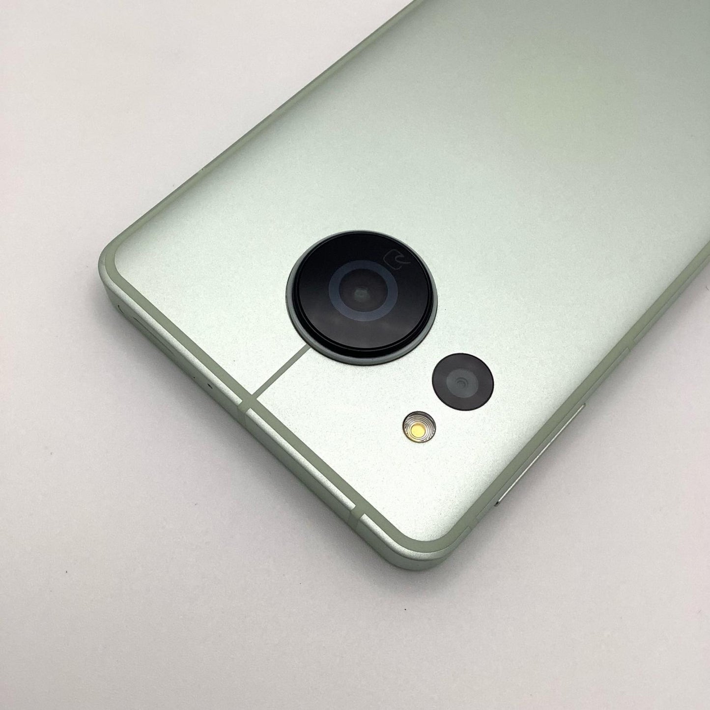 【全額返金保証】【最速発送】SHARP AQUOS sense8 128GB ペールグリーン mineo SH-M26 白ロム 超美品 動作確認済