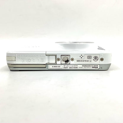 【全額返金保証】【最速発送】Nikon コンパクトデジタルカメラ COOLPIX S800c ホワイト 動作確認済