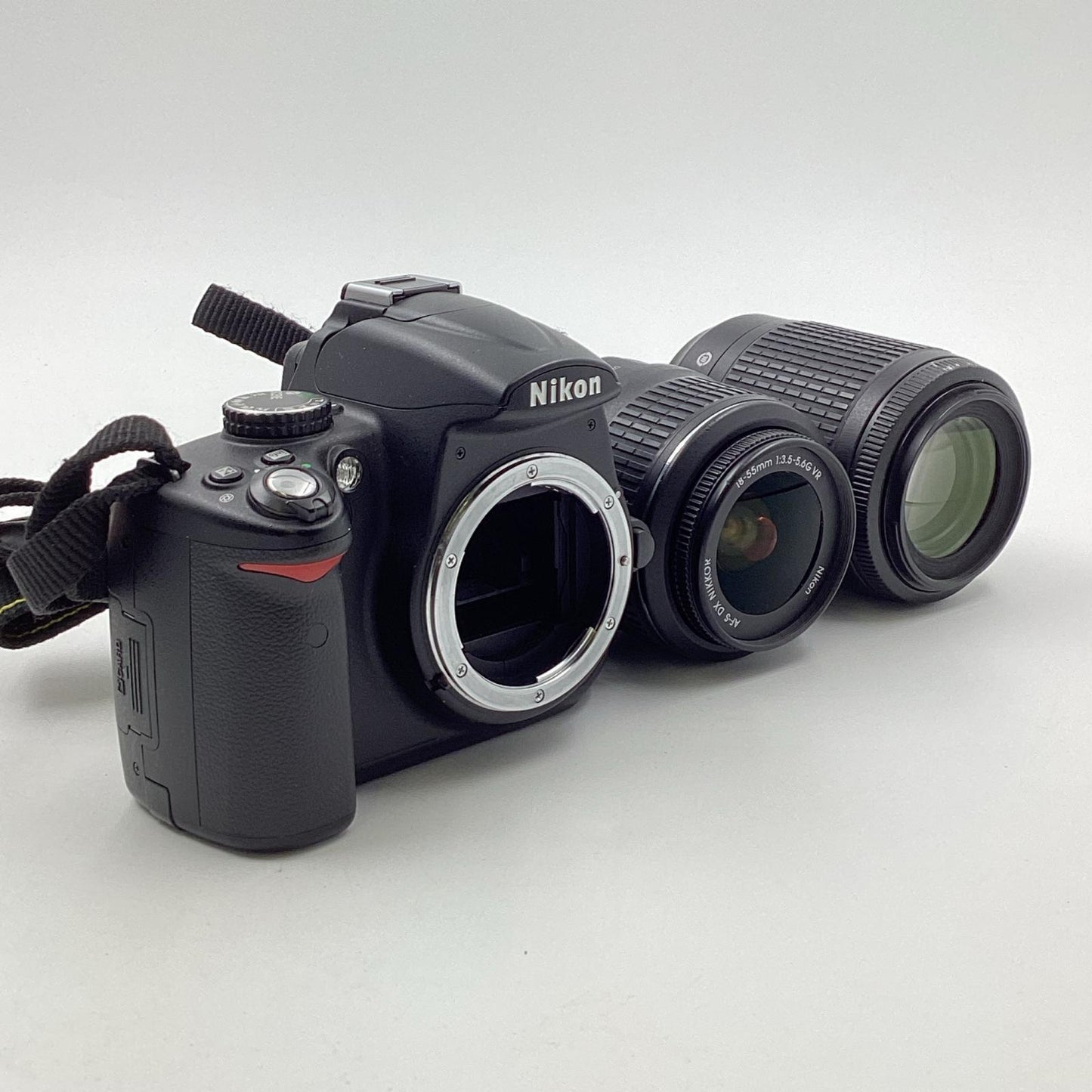 【全額返金保証】【最速発送】Nikon デジタル一眼 D5000 ダブルズームキット ブラック 動作確認済