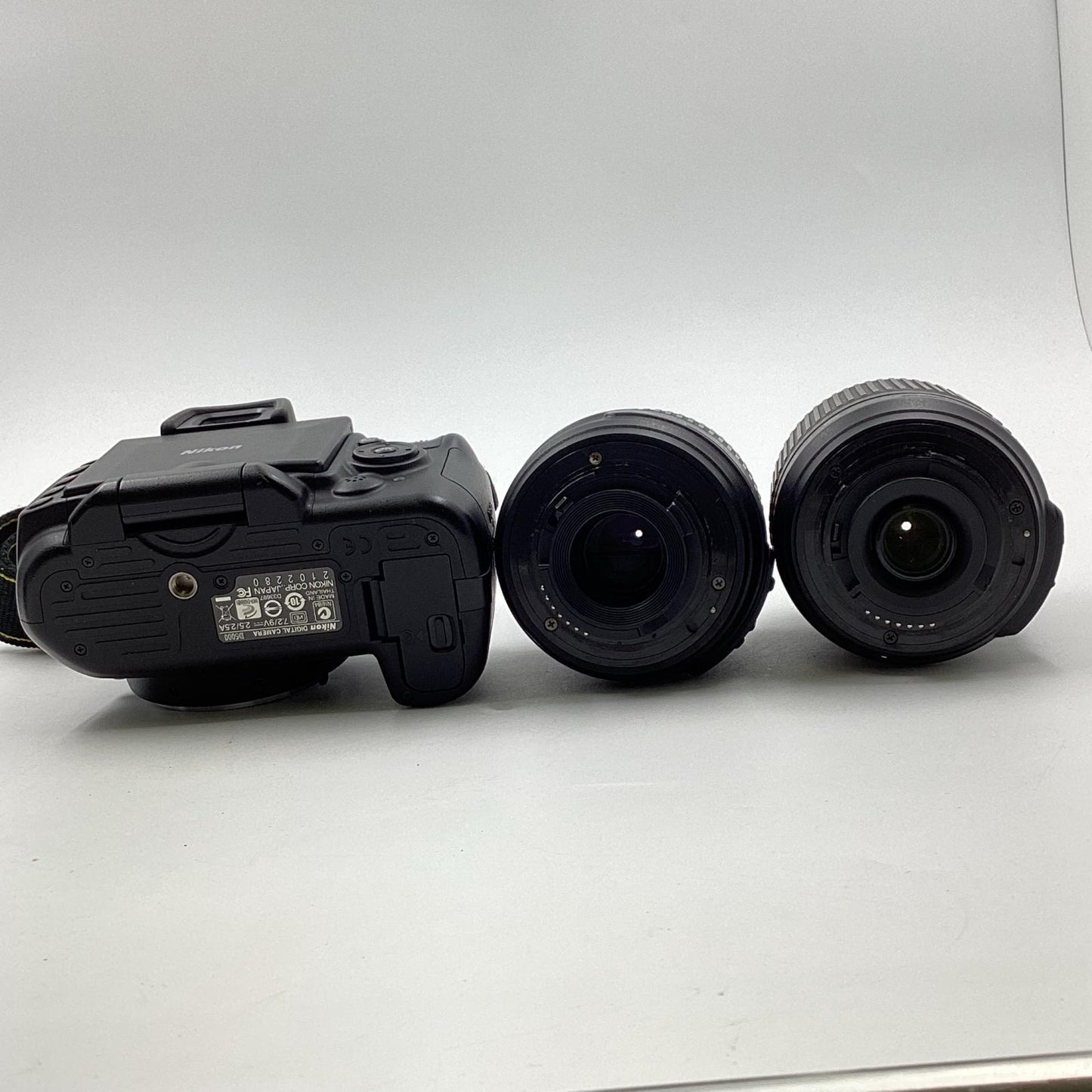【全額返金保証】【最速発送】Nikon デジタル一眼 D5000 ダブルズームキット ブラック 動作確認済