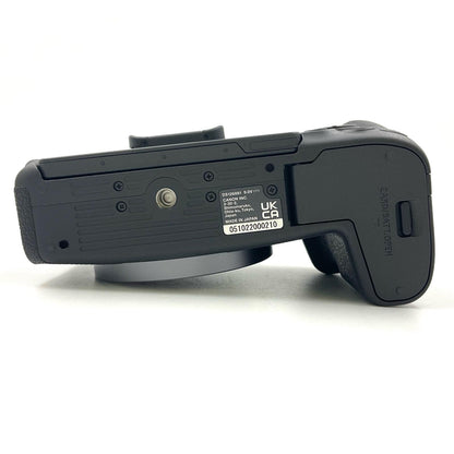 【全額返金保証】【最速発送】Canon デジタル一眼 EOS R8 ボディ ブラック 超美品 動作確認済
