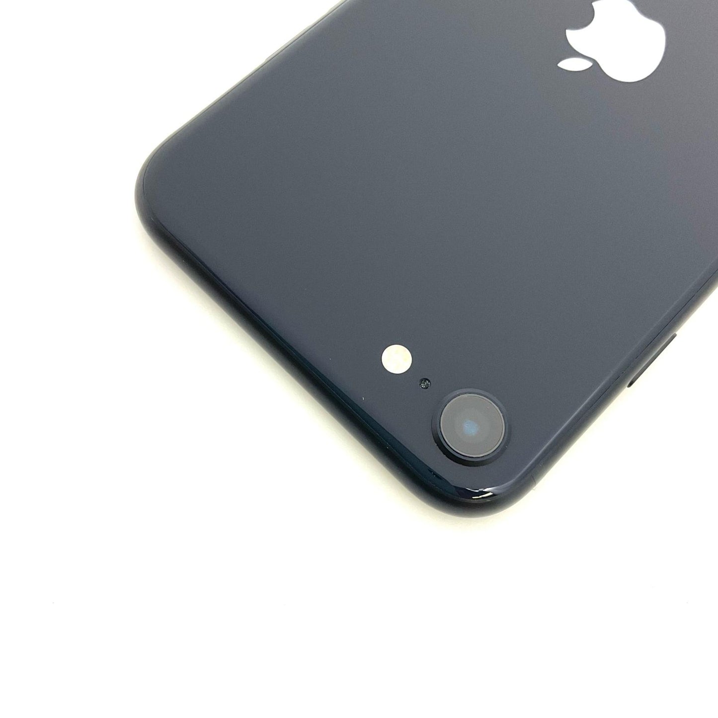 【全額返金保証】【最速発送】Apple iPhone iPhone SE（第3世代） 64GB ブラック docomo 白ロム 動作確認済 88%