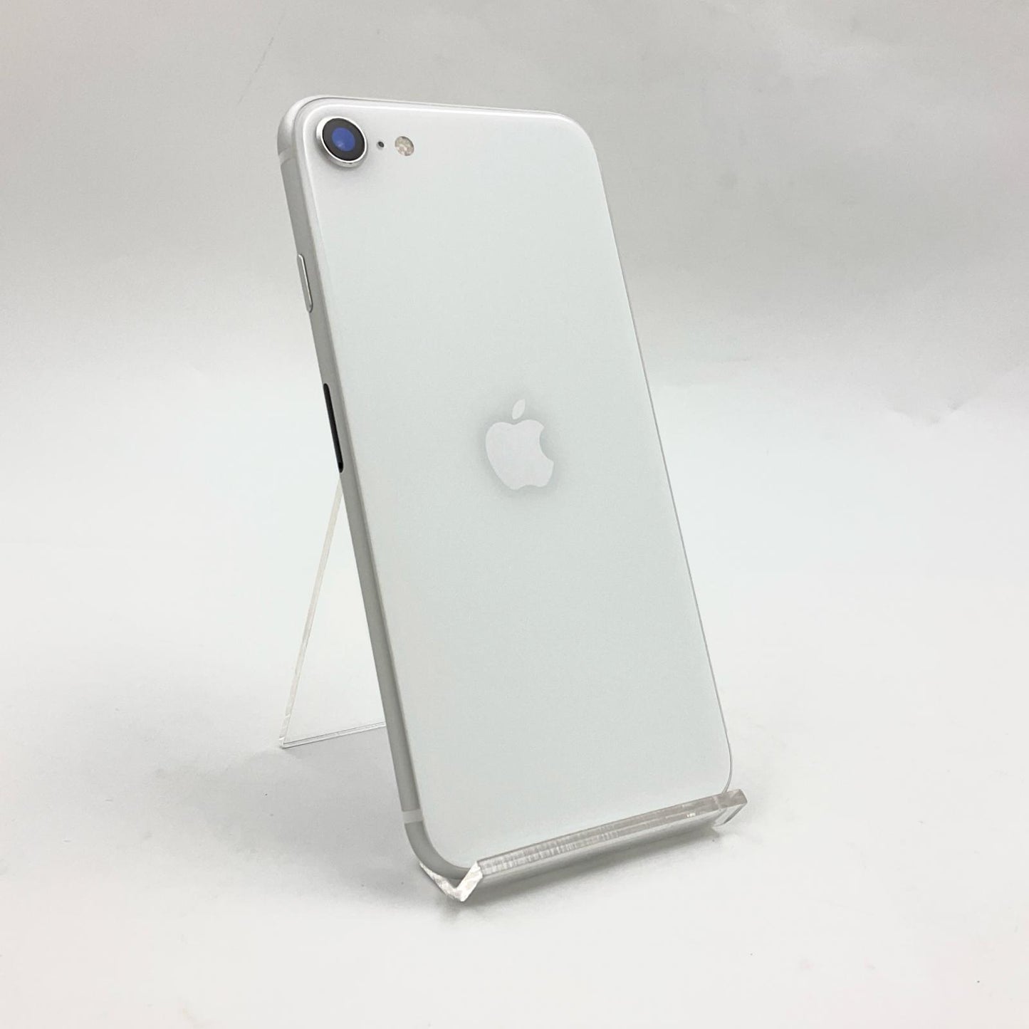 【全額返金保証】【最速発送】Apple iPhone iPhone SE（第2世代） 64GB ホワイト au 白ロム 動作確認済 77%