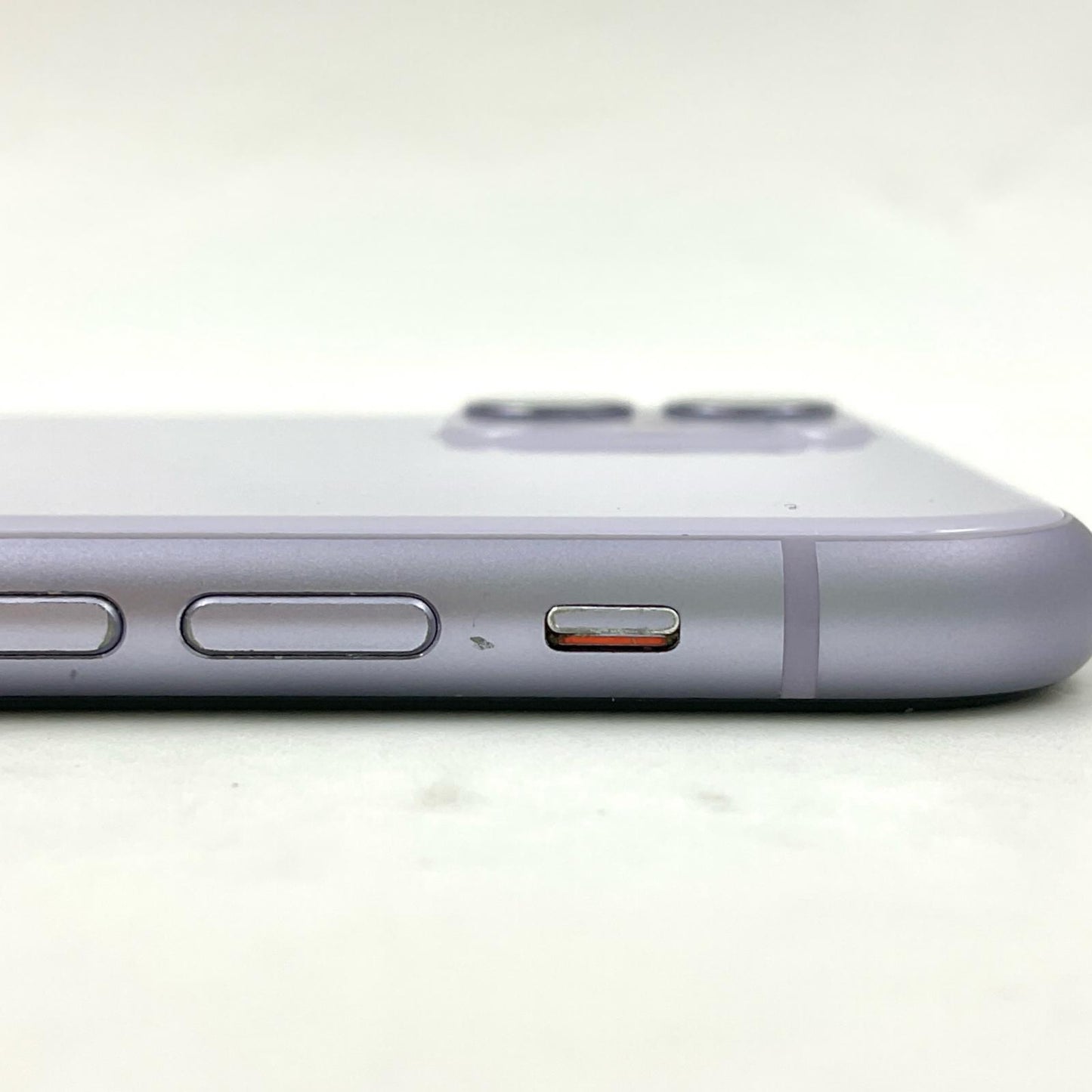 【全額返金保証】【最速発送】Apple iPhone iPhone 11 256GB パープル docomo 白ロム 動作確認済 72%