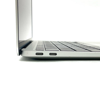 【全額返金保証】【最速発送】Apple MacBook Air 13.3インチ 2020 1.1 GHz デュアルコア Intel Core i3 8GB SSD 256GB シルバー 89.7% 動作確認済