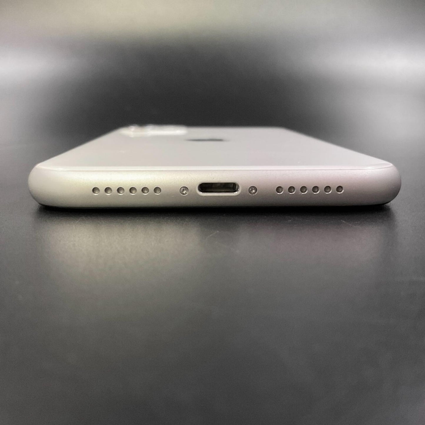 【最速発送】Apple iPhone iPhone 11 64GB ホワイト Softbank 白ロム【難有】 100%