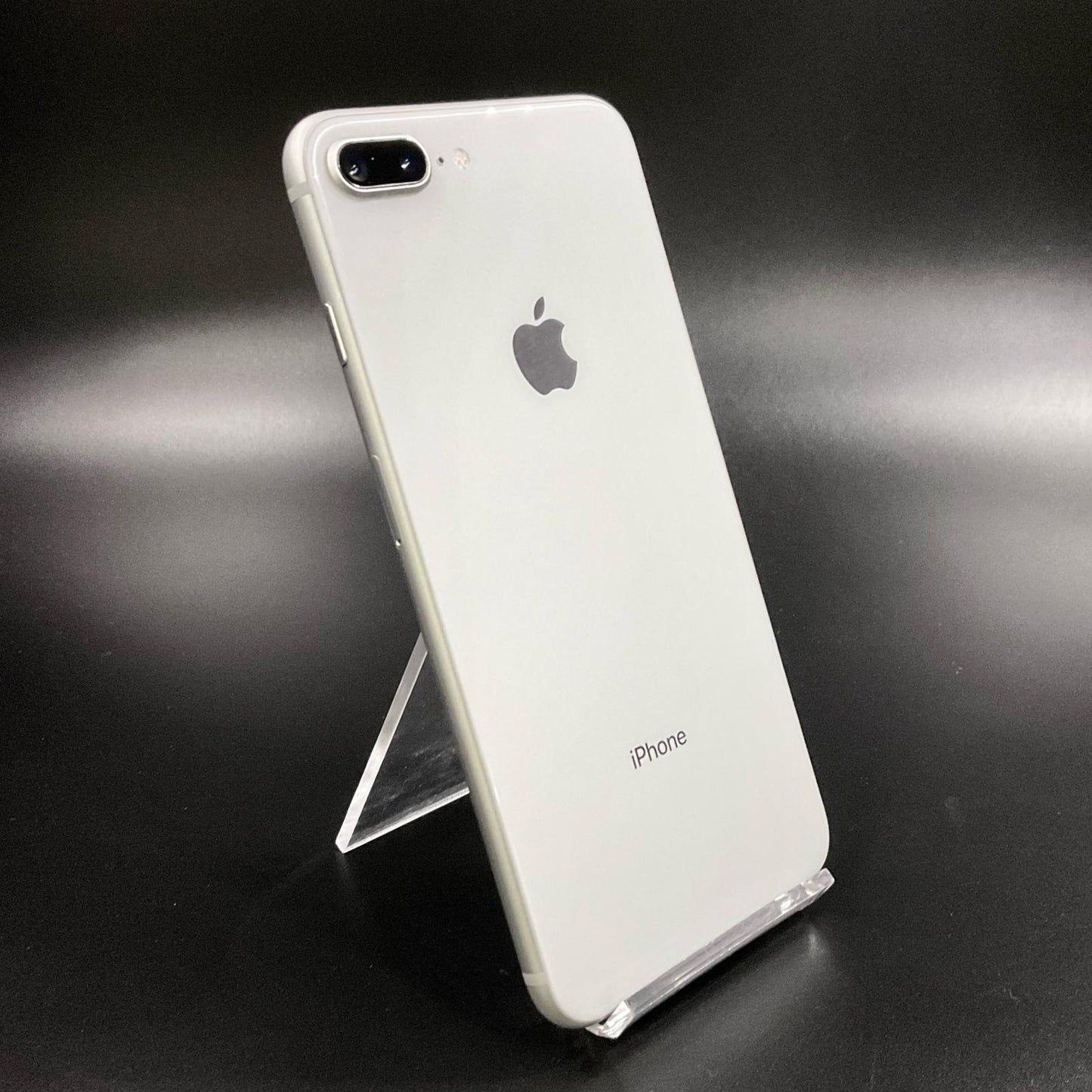 【全額返金保証】【最速発送】Apple iPhone iPhone Plus 8 Plus 256GB シルバー docomo 白ロム 動作確認済 76%