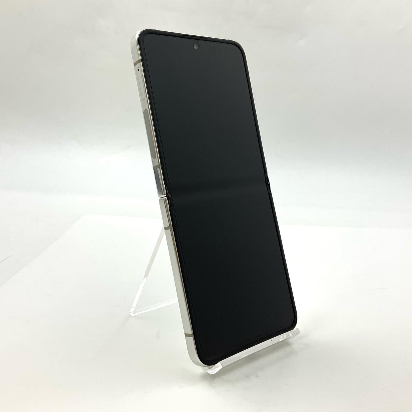 【全額返金保証】【最速発送】SAMSUNG Galaxy Z Flip5 256GB Cream au SIMフリー SCG23 動作確認済
