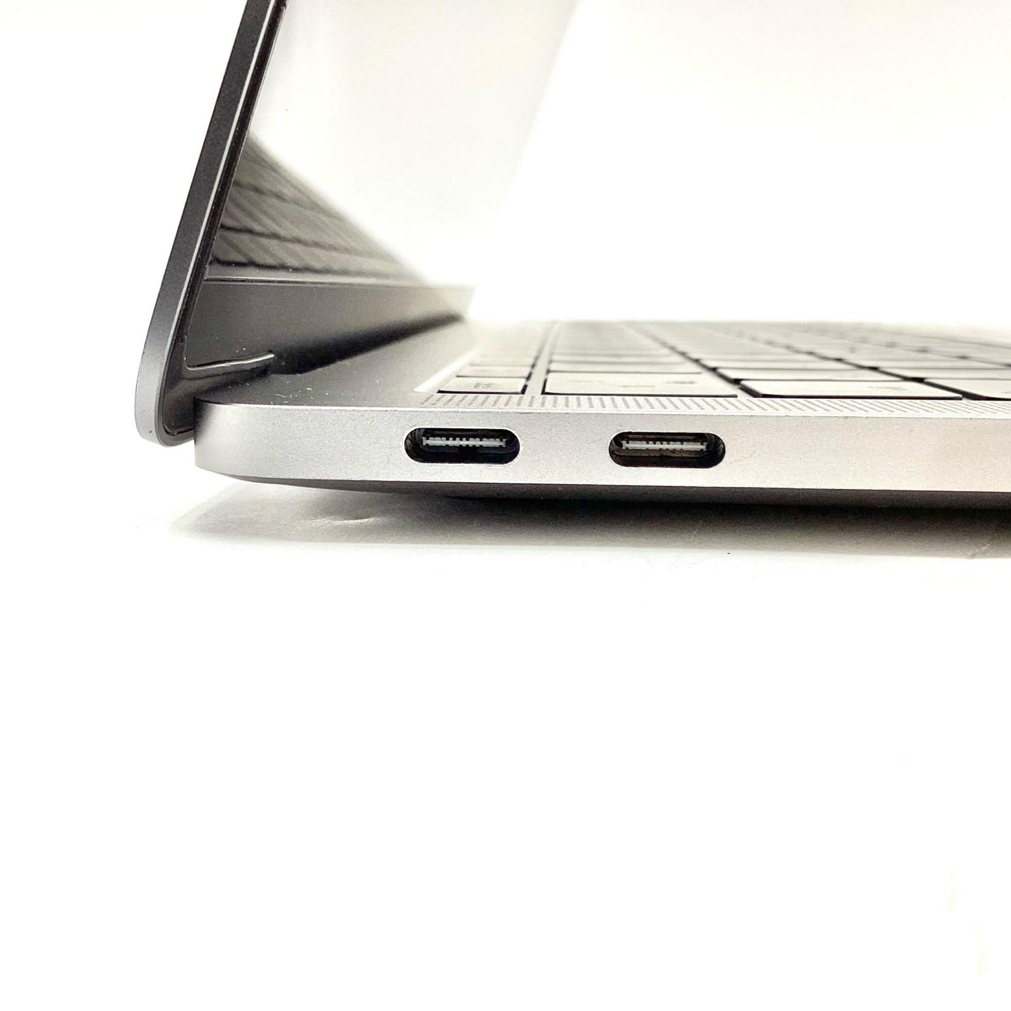【最速発送】Apple MacBook Pro 13.3インチ 2017 デュアルコア intel core i5 16GB SSD 256GB スペースグレイ 56.9%【難有】