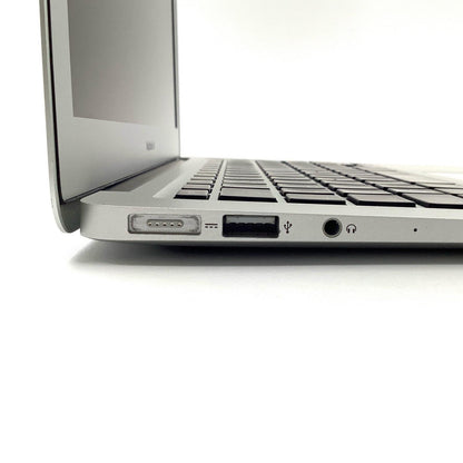 【全額返金保証】【最速発送】Apple MacBook Air 13.3インチ 2017 1.8 GHz デュアルコア Intel Core i5 8GB SSD 128GB シルバー 91% 動作確認済