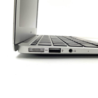 【全額返金保証】【最速発送】Apple MacBook Air 11.6インチ 2015 1.6 GHz デュアルコア Intel Core i5 4GB SSD 512GB シルバー 85.9% 動作確認済