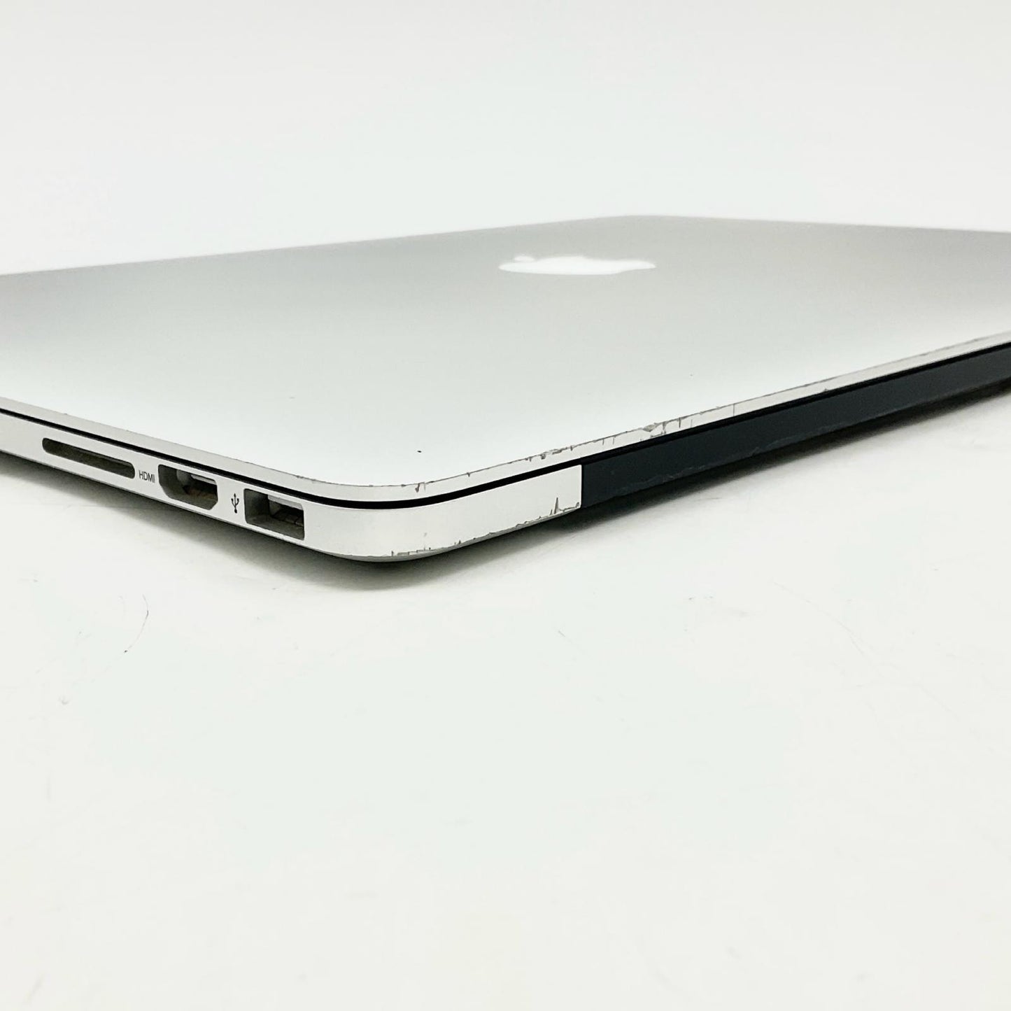 【全額返金保証】【最速発送】Apple MacBook Pro 15.4インチ 2013 2 GHz クアッドコア Intel Cor i7 8GB SSD 256GB シルバー 93.4% 動作確認済