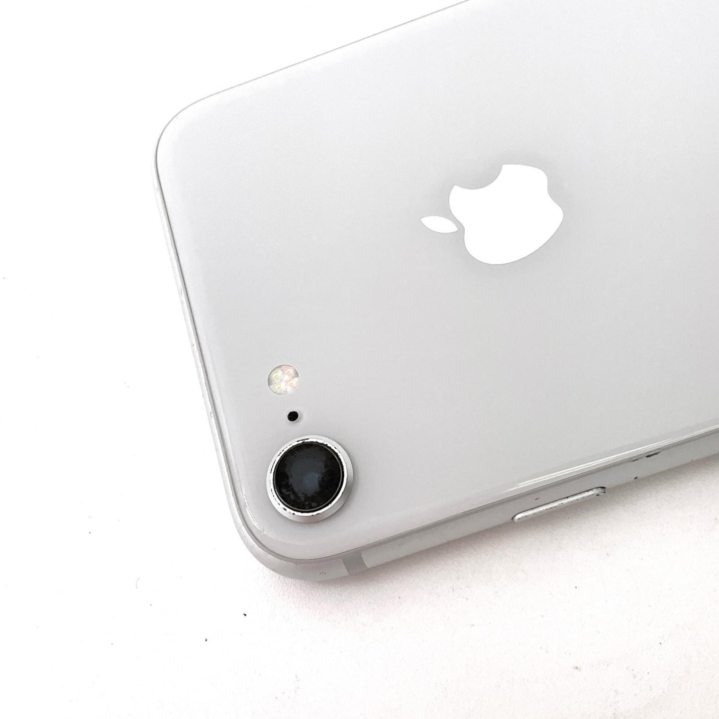 【最速発送】Apple iPhone iPhone 8 256GB シルバー【難有】 86.7%