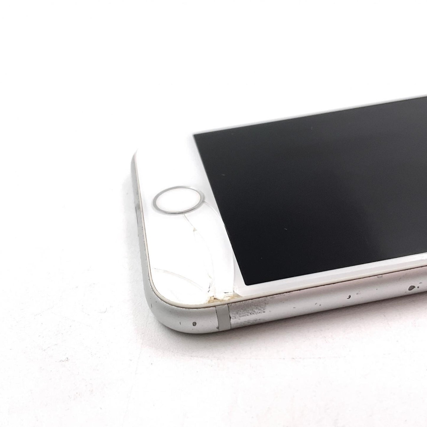 【最速発送】Apple iPhone iPhone 8 256GB シルバー【難有】 86.7%