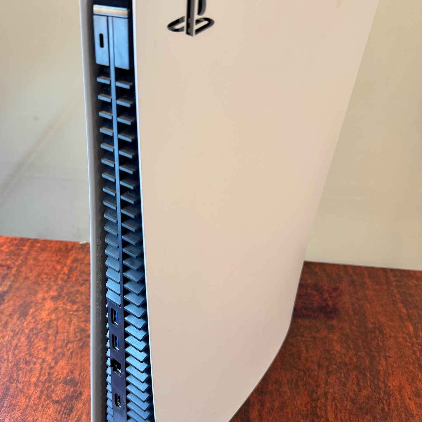 【全額返金保証】【最速発送】Sony PS5 PlayStation5 本体 CFI-1100A 01 動作確認済