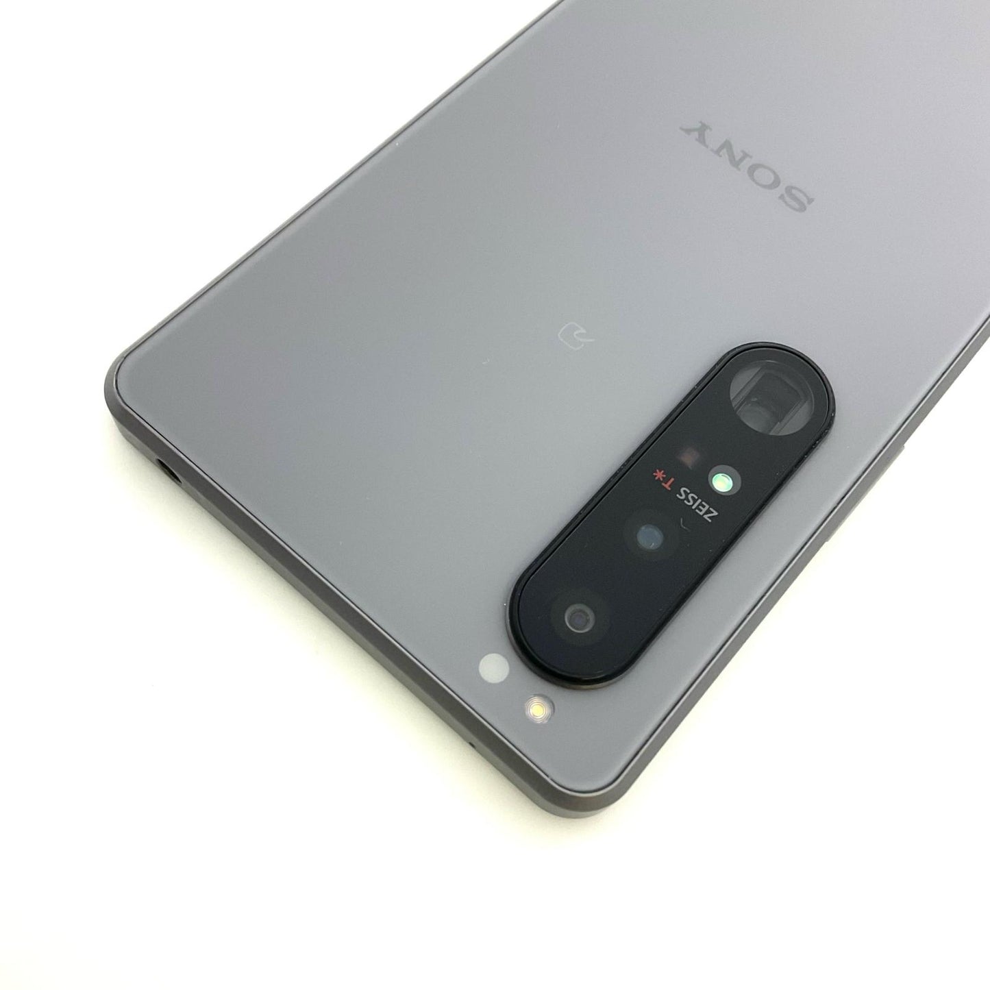 【全額返金保証】【最速発送】Sony Xperia 1 III 256GB Frosted Gray docomo SO-51B 白ロム 動作確認済