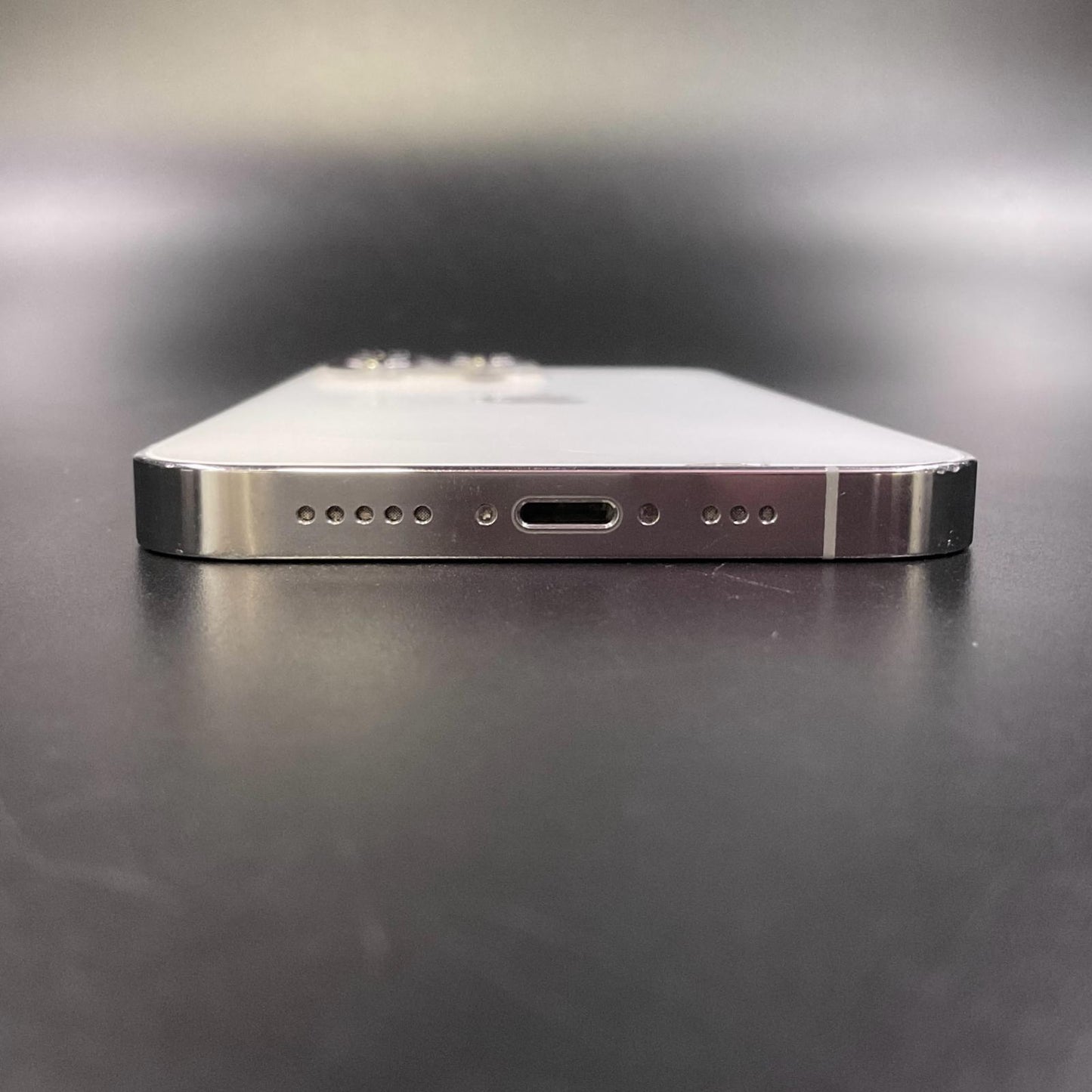 【全額返金保証】【最速発送】Apple iPhone iPhone 13 Pro 128GB シルバー au SIMフリー 白ロム 動作確認済 85%