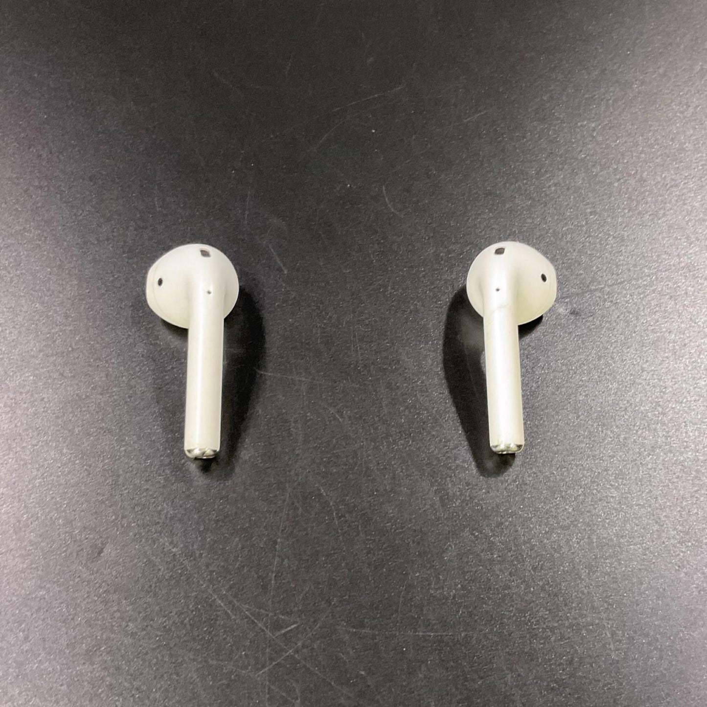 【全額返金保証】【最速発送】Apple AirPods with Charging Case 第2世代 動作確認済