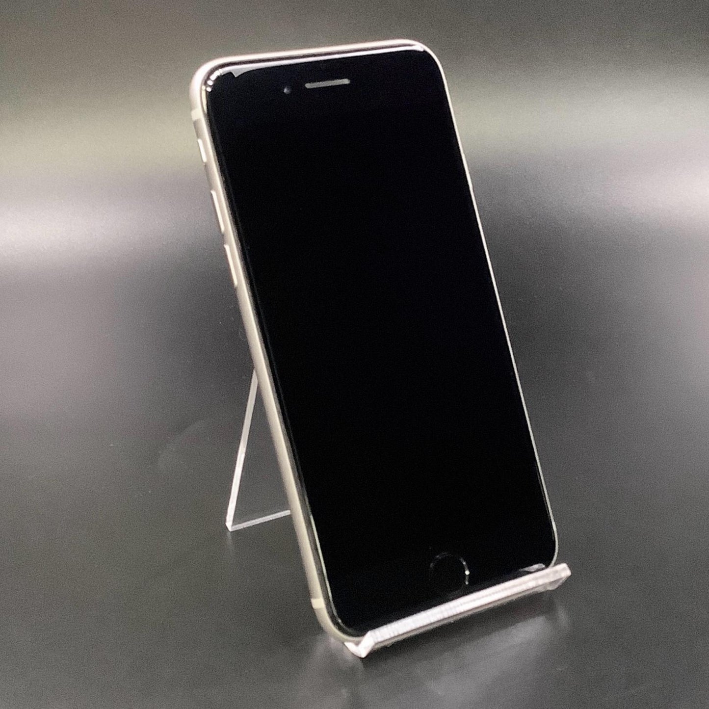 【全額返金保証】【最速発送】Apple iPhone iPhone SE（第3世代） 64GB ホワイト au 白ロム 美品 動作確認済 85%