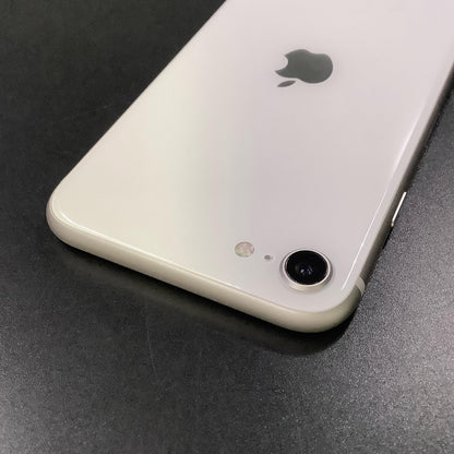 【全額返金保証】【最速発送】Apple iPhone iPhone SE（第3世代） 64GB ホワイト au 白ロム 美品 動作確認済 85%