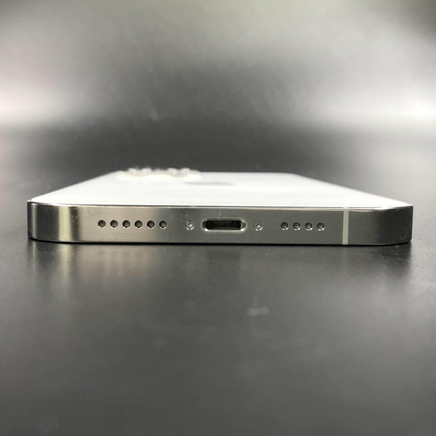 【全額返金保証】【最速発送】Apple iPhone iPhone 12 Pro Max 512GB  docomo 白ロム 動作確認済 77%