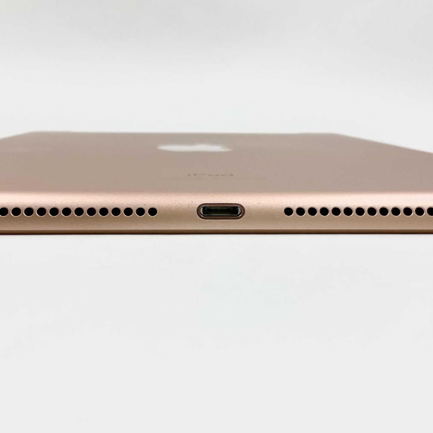 【全額返金保証】【最速発送】Apple iPad iPad 10.2インチ 第8世代 32GB ゴールド WiFi+Cellular au 白ロム 動作確認済