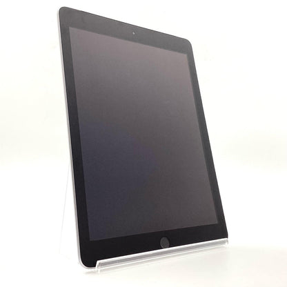 【全額返金保証】【最速発送】Apple iPad iPad 9.7インチ 第6世代 32GB スペースグレイ WiFi+Cellular docomo 白ロム 動作確認済
