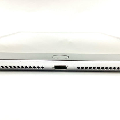 【全額返金保証】【最速発送】Apple iPad iPad 9.7インチ 第6世代 32GB スペースグレイ WiFi+Cellular docomo 白ロム 動作確認済