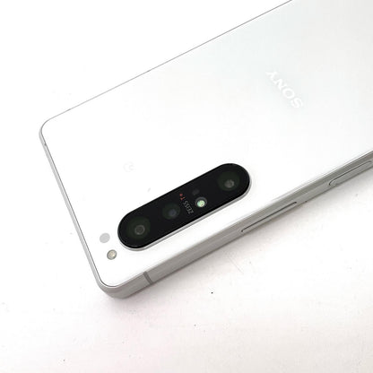 【全額返金保証】【最速発送】Sony Xperia 1 II 128GB ホワイト docomo SO-51A 白ロム 動作確認済