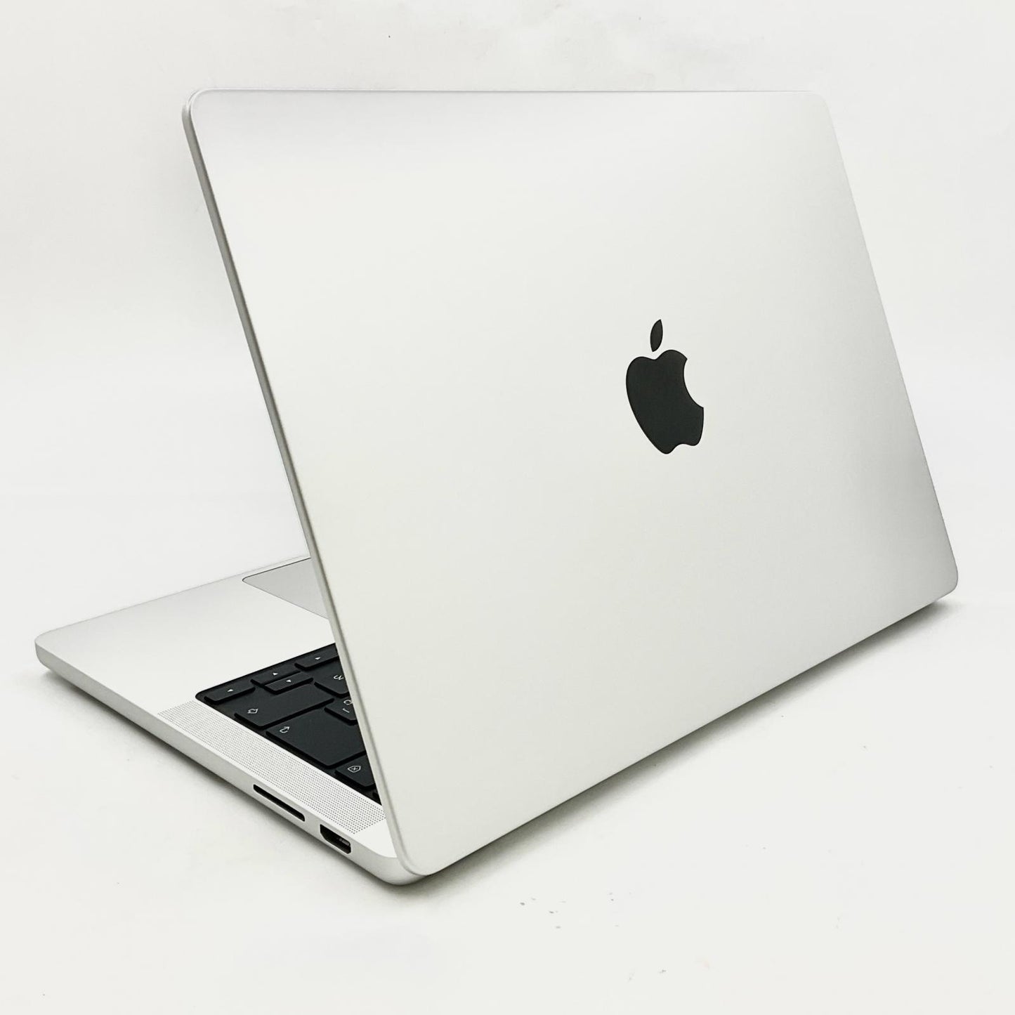 【全額返金保証】【最速発送】Apple MacBook Pro 14.2インチ 2023 M3 8コア 8GB SSD 512GB シルバー 100% 美品 動作確認済
