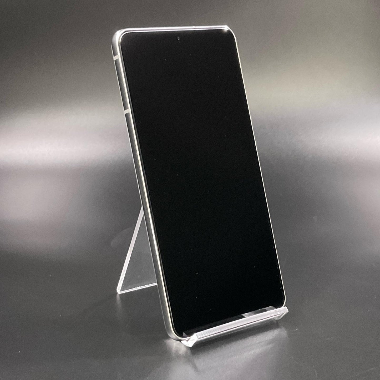 【全額返金保証】【最速発送】SAMSUNG Galaxy S21 5G ファントムシルバー au 白ロム 動作確認済
